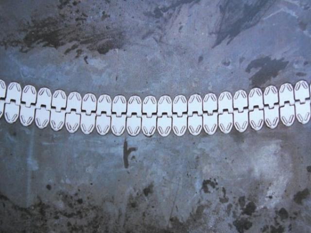 RV6 fasteners for heavy duty belts